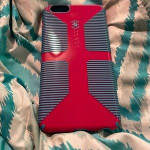 Speck IPhone 6s Plus case.